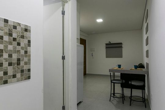 Corredor de kitnet/studio para alugar com 1 quarto, 30m² em Parque da Mooca, São Paulo
