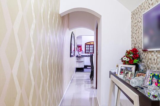 Corredor de casa à venda com 3 quartos, 280m² em Parque das Nações, Santo André