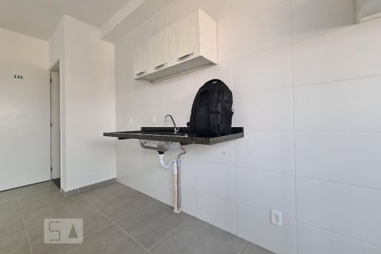 Cozinha de apartamento para alugar com 2 quartos, 48m² em Vila Carvalho, Sorocaba