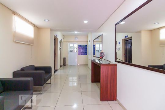 Hall de apartamento para alugar com 2 quartos, 74m² em Centro, Osasco