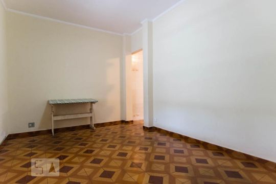 Sala 1 de casa à venda com 4 quartos, 250m² em Jardim Santa Cecília, Guarulhos