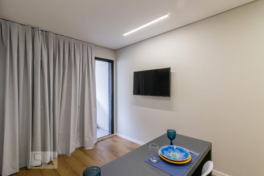 Quarto Sala  de kitnet/studio para alugar com 1 quarto, 26m² em Vila Mariana, São Paulo