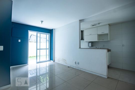 Apartamento à venda com 2 quartos, 65m² em Vargem Pequena, Rio de Janeiro
