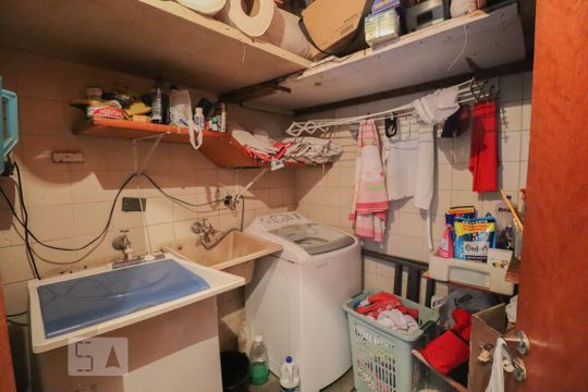 Área de Serviço de casa à venda com 3 quartos, 250m² em Picanço, Guarulhos