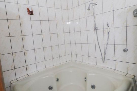 Banheiro da Suíte de casa à venda com 3 quartos, 250m² em Picanço, Guarulhos