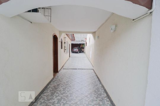 Garagem de casa à venda com 3 quartos, 250m² em Picanço, Guarulhos