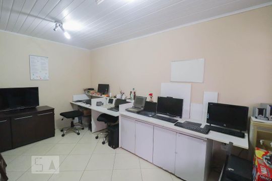 Escritório de casa à venda com 3 quartos, 250m² em Picanço, Guarulhos