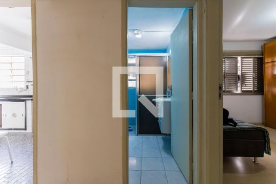 Corredor de apartamento para alugar com 2 quartos, 67m² em Perdizes, São Paulo