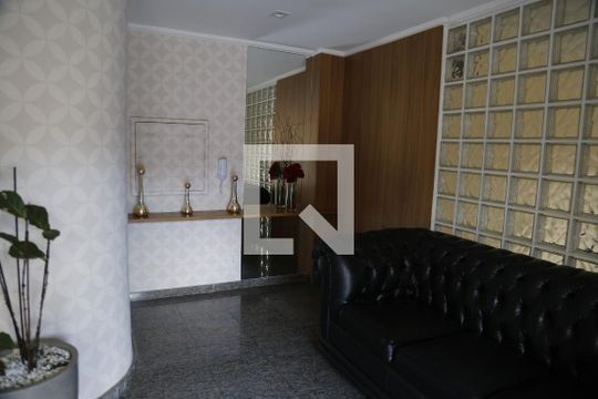 Hall de entrada de apartamento à venda com 4 quartos, 120m² em Vila São Vicente, São Paulo