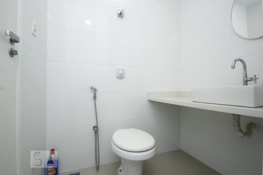 Banheiro de kitnet/studio à venda com 1 quarto, 30m² em Centro, Rio de Janeiro
