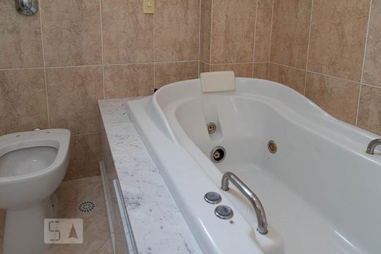 Banheiro da suíte 1 de apartamento à venda com 3 quartos, 260m² em Recreio dos Bandeirantes, Rio de Janeiro