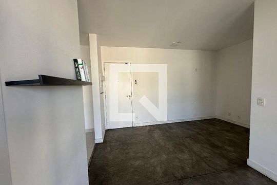 Sala de apartamento para alugar com 2 quartos, 62m² em Alphaville Empresarial, Barueri