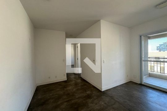 Sala de apartamento para alugar com 2 quartos, 62m² em Alphaville Empresarial, Barueri