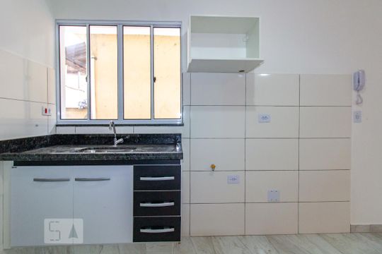 Cozinha de kitnet/studio para alugar com 1 quarto, 35m² em Cidade Mãe do Céu, São Paulo
