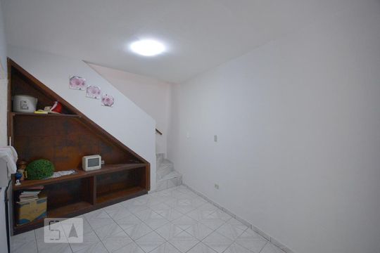 Sala de casa à venda com 2 quartos, 60m² em Vila Vermelha, São Paulo