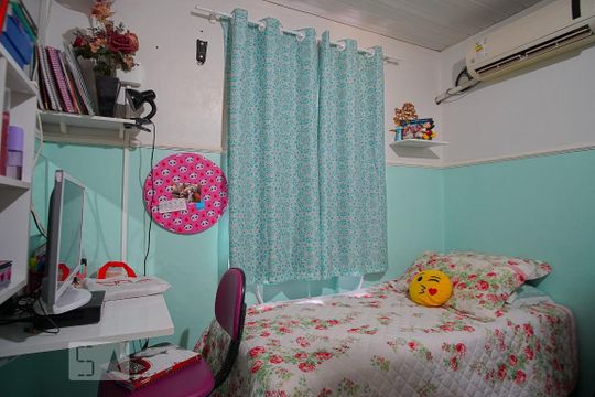 Quarto 1 de casa de condomínio à venda com 2 quartos, 68m² em Mato Grande, Canoas