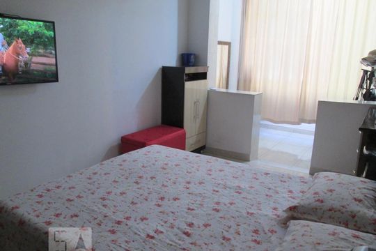 Quarto de apartamento à venda com 3 quartos, 130m² em Lourdes, Belo Horizonte