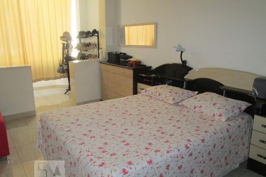 Quarto de apartamento à venda com 3 quartos, 130m² em Lourdes, Belo Horizonte