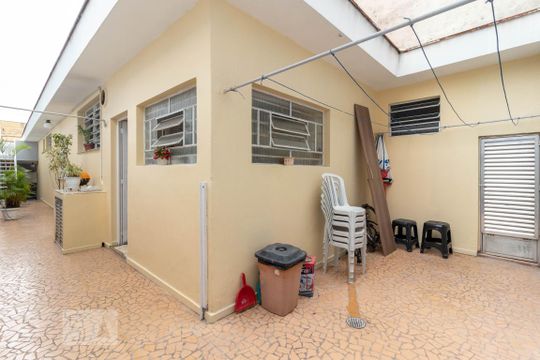 Quintal dos Fundos de casa à venda com 2 quartos, 175m² em Casa Verde, São Paulo
