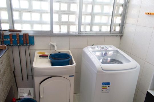 Lavanderia de apartamento à venda com 1 quarto, 48m² em Jardim Botânico, Porto Alegre