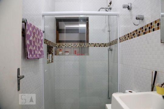 Banheiro Social de casa à venda com 3 quartos, 130m² em Jardim Monte Alegre, Taboão da Serra