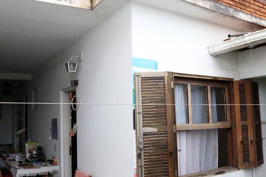 Fachada de casa à venda com 3 quartos, 130m² em Jardim Monte Alegre, Taboão da Serra