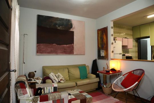 Sala de casa à venda com 3 quartos, 130m² em Jardim Monte Alegre, Taboão da Serra