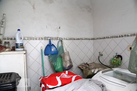 Área de Serviço de casa à venda com 3 quartos, 130m² em Jardim Monte Alegre, Taboão da Serra