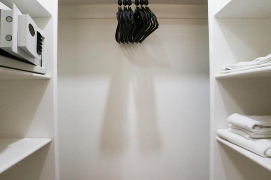 Closet de apartamento para alugar com 1 quarto, 62m² em Itaim Bibi, São Paulo