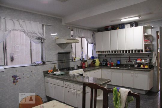 Cozinha de casa à venda com 3 quartos, 195m² em Vila Oratório, São Paulo