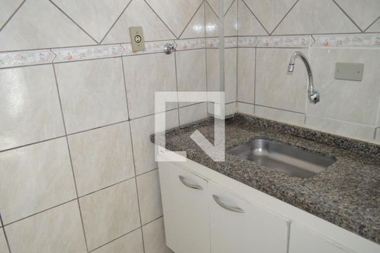 Cozinha de kitnet/studio à venda com 1 quarto, 39m² em Liberdade, São Paulo