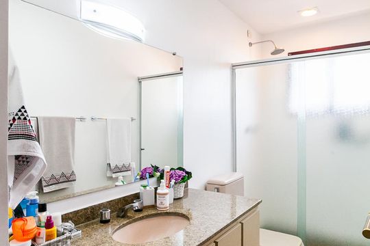 Banheiro de apartamento à venda com 3 quartos, 140m² em Centro, Santo André