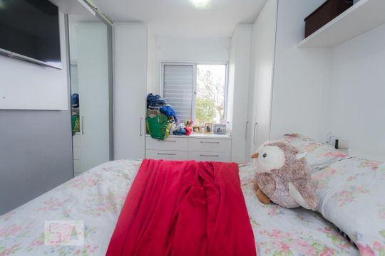 Suite de apartamento à venda com 2 quartos, 66m² em Jardim Guairaca, São Paulo