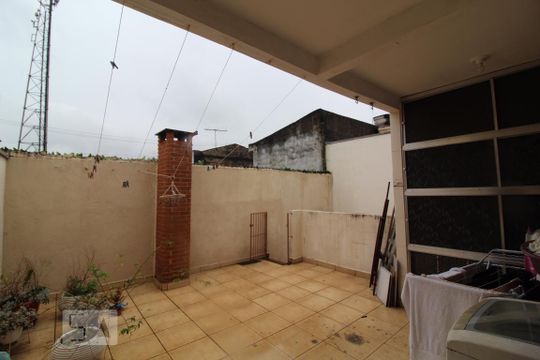 Área serviço de casa à venda com 3 quartos, 177m² em Osvaldo Cruz, São Caetano do Sul