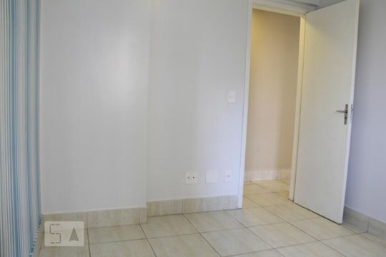 Quarto de apartamento para alugar com 3 quartos, 97m² em Jardim Atlântico, Goiânia