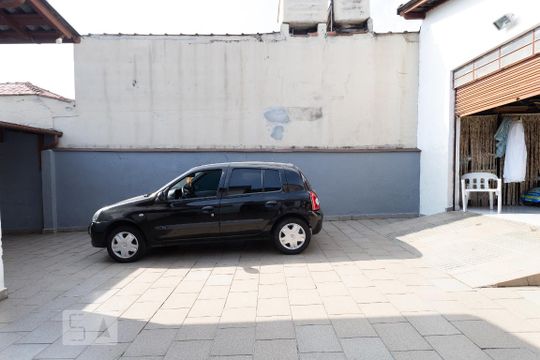 Garagem de casa à venda com 3 quartos, 300m² em Vila Graciosa, São Paulo