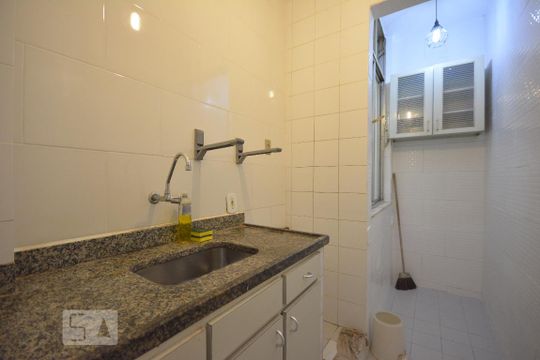 Cozinha  de apartamento à venda com 1 quarto, 40m² em Flamengo, Rio de Janeiro