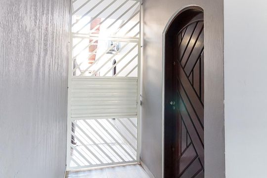 Entrada da casa de casa para alugar com 2 quartos, 102m² em Jardim Bela Vista, Guarulhos