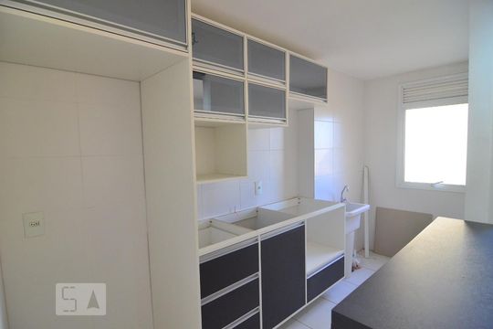 Cozinha de apartamento à venda com 2 quartos, 60m² em Marechal Rondon, Canoas