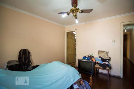 Suíte de casa à venda com 3 quartos, 240m² em Vila Monumento, São Paulo