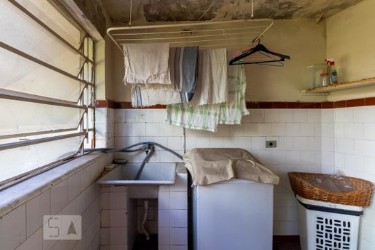 Área de Serviço de casa à venda com 4 quartos, 300m² em Moema, São Paulo