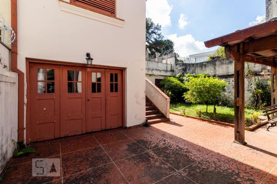 Garagem de casa à venda com 4 quartos, 300m² em Moema, São Paulo