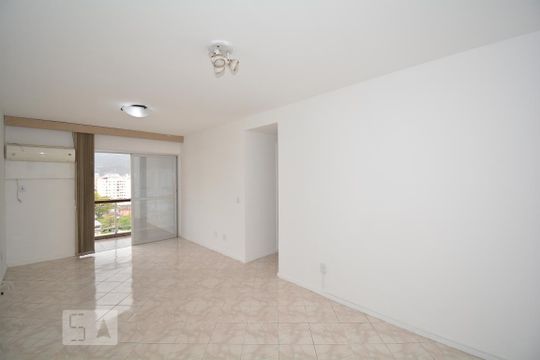 Sala de apartamento à venda com 3 quartos, 115m² em Todos Os Santos, Rio de Janeiro