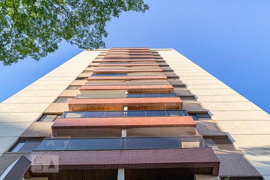 Condomínio de apartamento para alugar com 3 quartos, 100m² em Cambuí, Campinas
