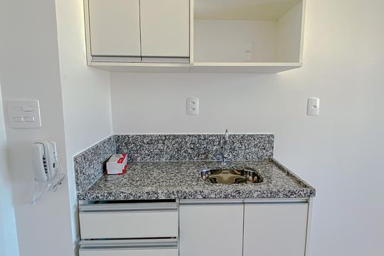 Cozinha de kitnet/studio para alugar com 1 quarto, 20m² em Brás, São Paulo