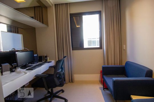 Escritório de apartamento para alugar com 4 quartos, 170m² em Centro, Florianópolis