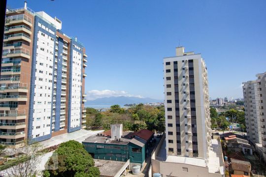 Vista do Quarto 1 - Suíte de apartamento para alugar com 4 quartos, 170m² em Centro, Florianópolis