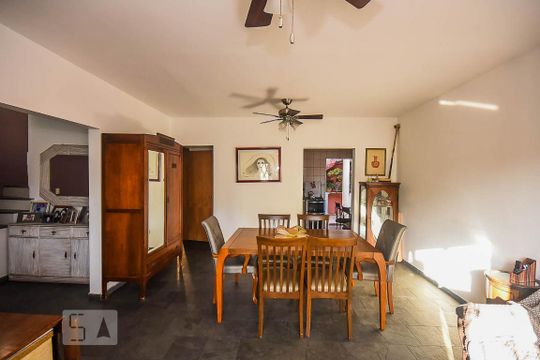 Casa à venda com 3 quartos, 182m² em Super Quadra Morumbi, São Paulo