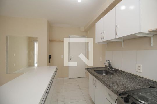 Cozinha de apartamento para alugar com 2 quartos, 50m² em Cidade Mãe do Céu, São Paulo