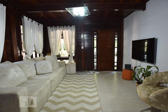 Casa de Condomínio para alugar com 3 quartos, 250m² em Freguesia de Jacarepaguá, Rio de Janeiro